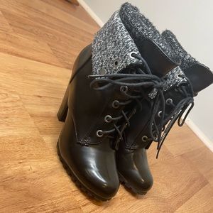 Heel Boots Black Lace-Up Bamboo Folded Cuff Block Heel Size 7